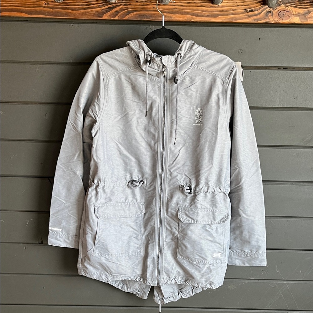 Like new!Seattle Mariners Under Armour Light Gray storm 1 Hooded Jacket